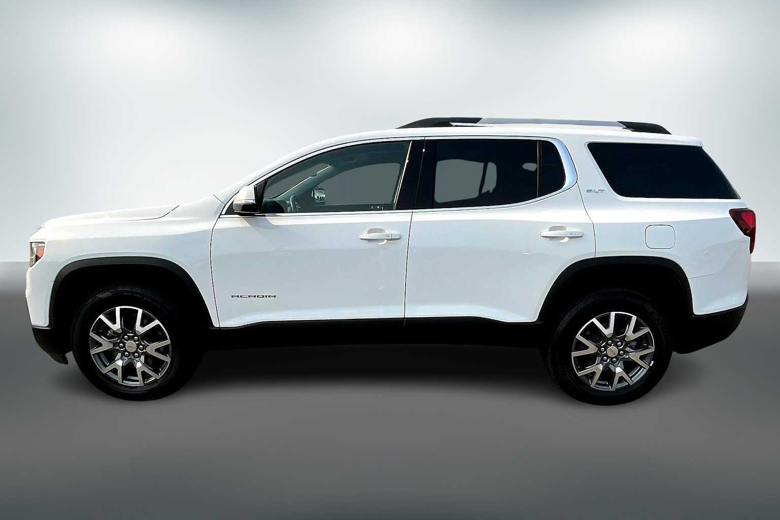 2023 Gmc Acadia SLT photo 3