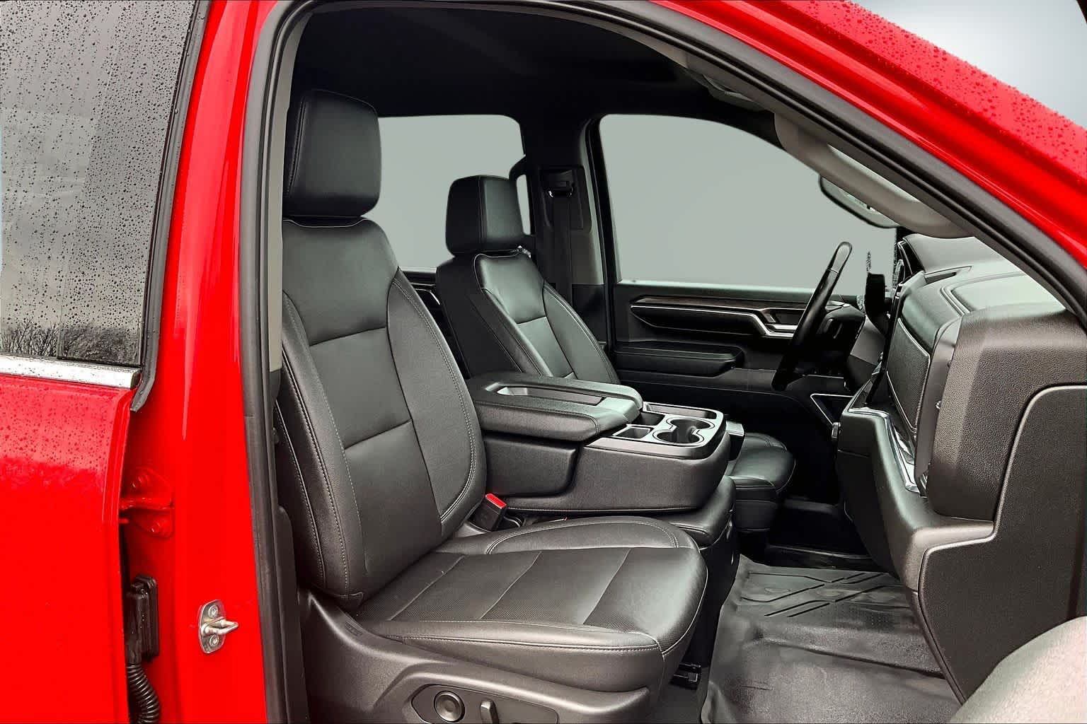 Thumbnail: 2024 Chevrolet Silverado 3500 - 13