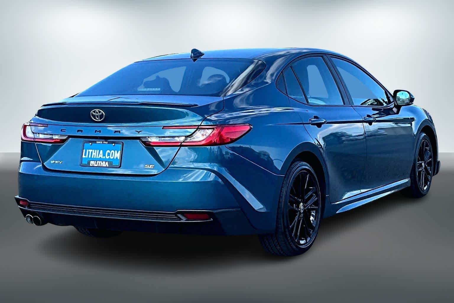Thumbnail: 2025 Toyota Camry - 22