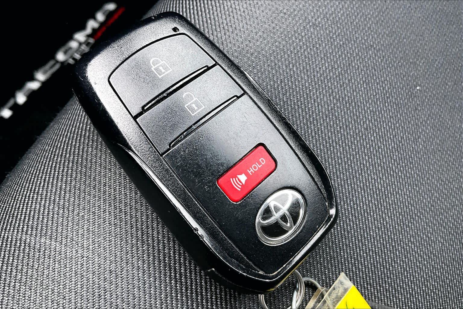 Thumbnail: 2024 Toyota Tacoma - 18