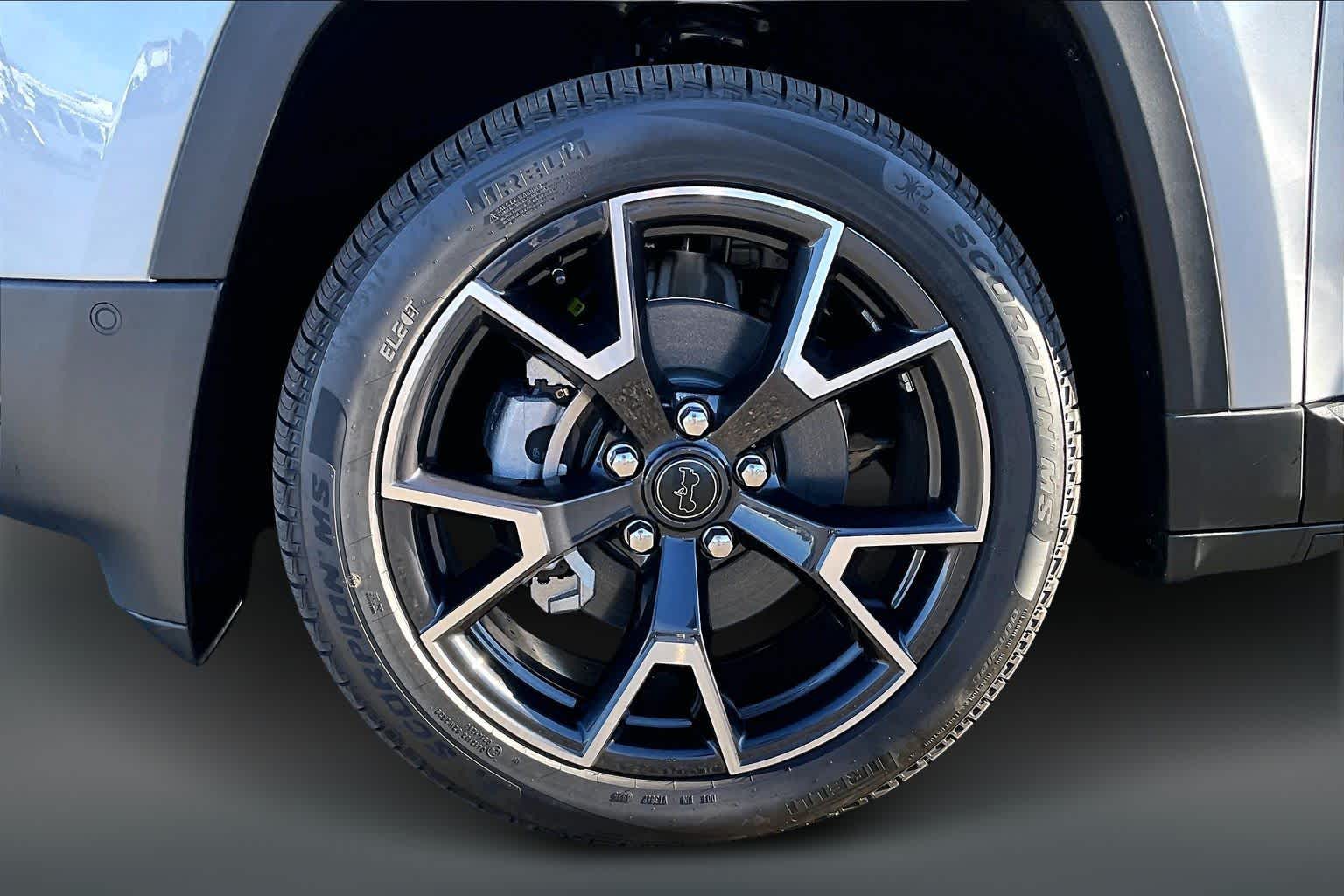 Thumbnail: 2026 Jeep Cherokee - 8