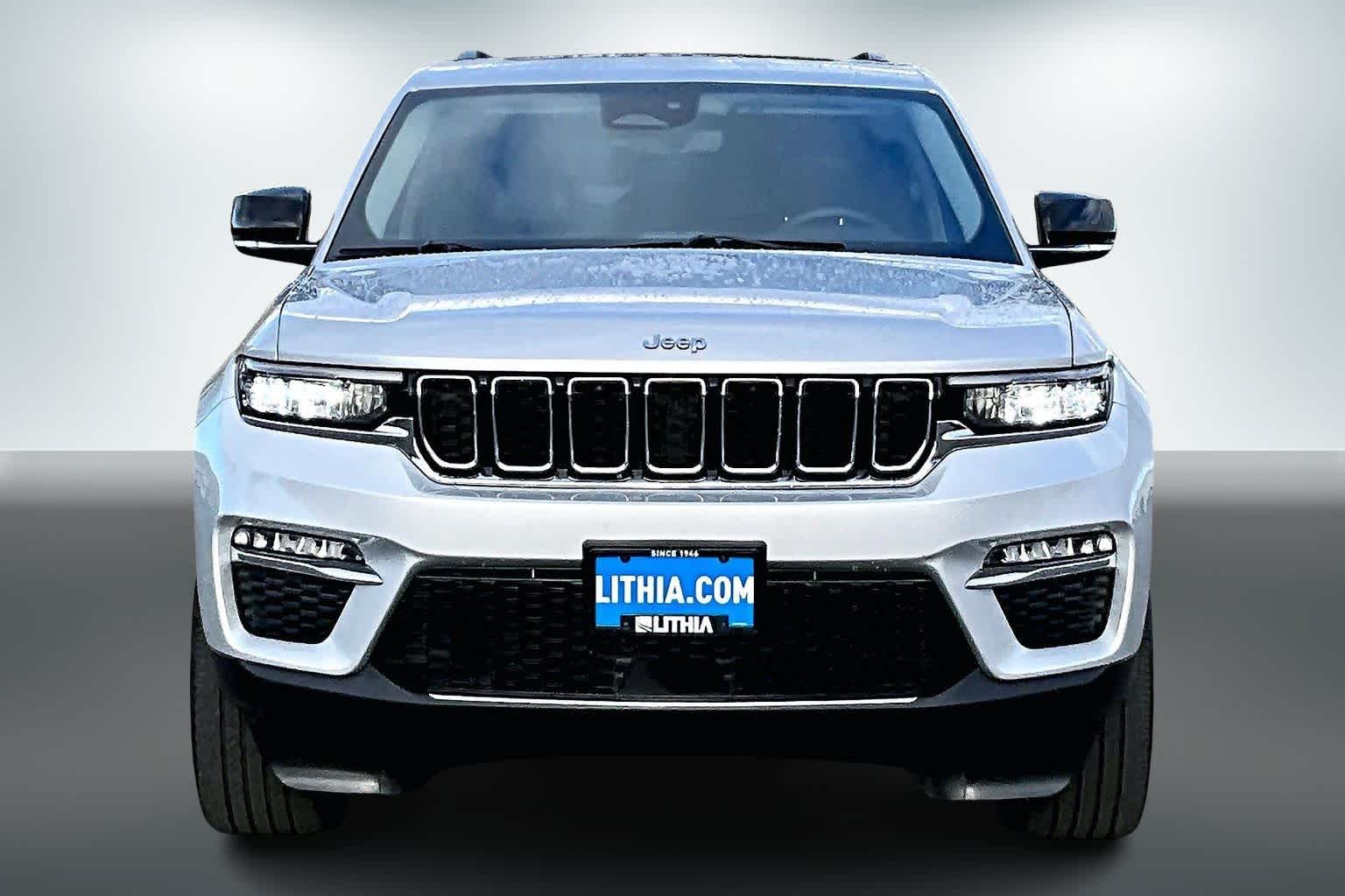 Thumbnail: 2023 Jeep Grand Cherokee - 6