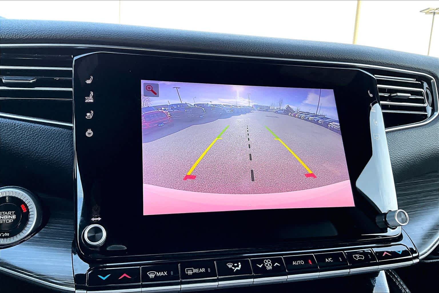 Thumbnail: 2024 Jeep Wagoneer - 26