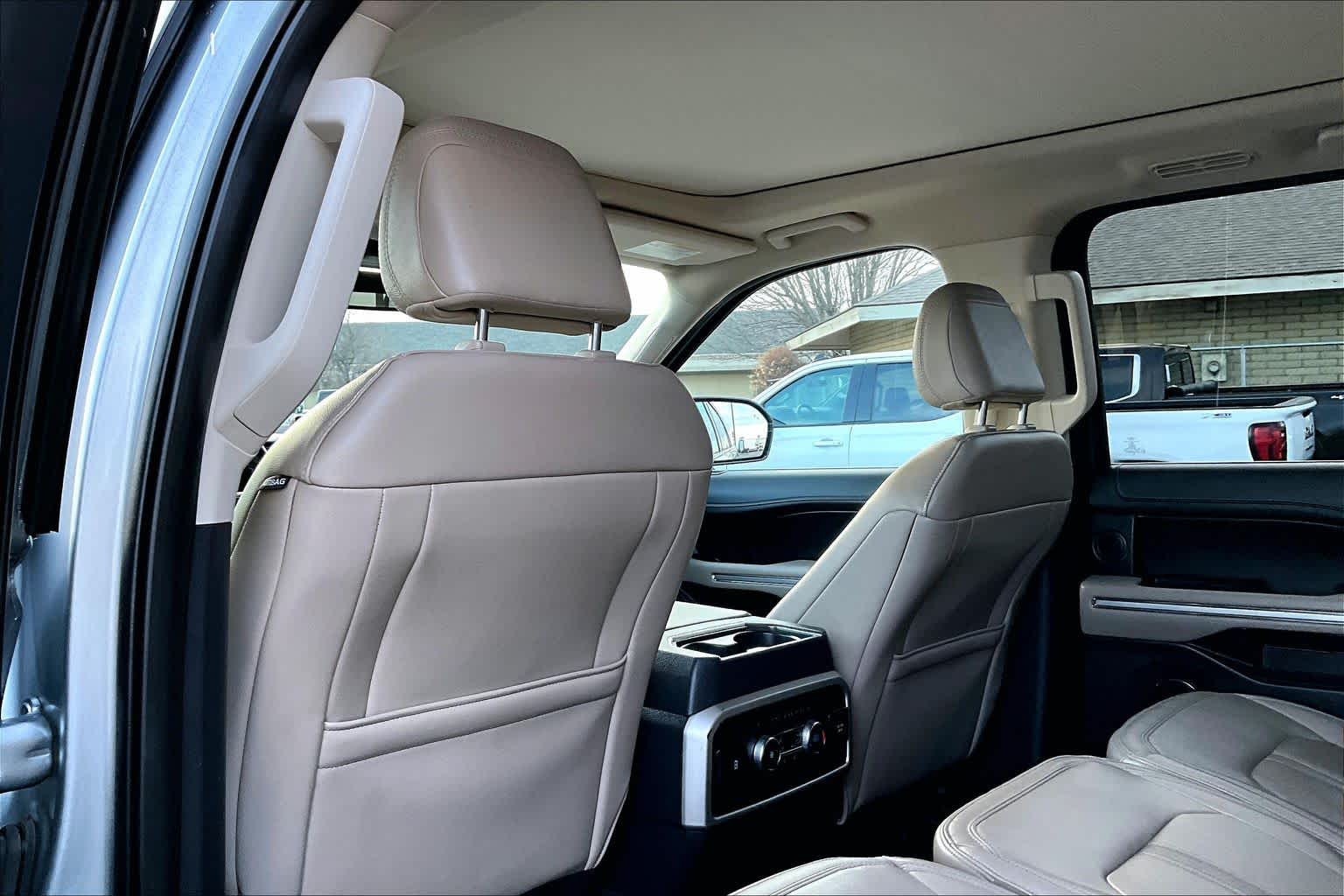 Thumbnail: 2023 Ford Expedition MAX - 12