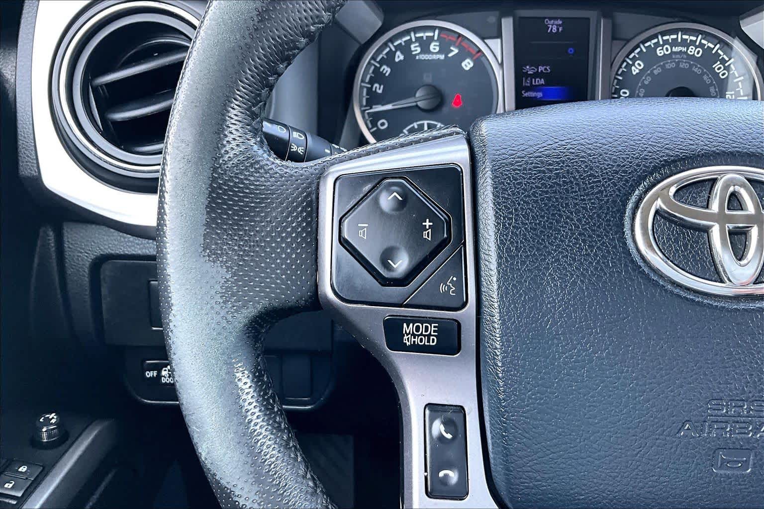 Thumbnail: 2020 Toyota Tacoma - 24