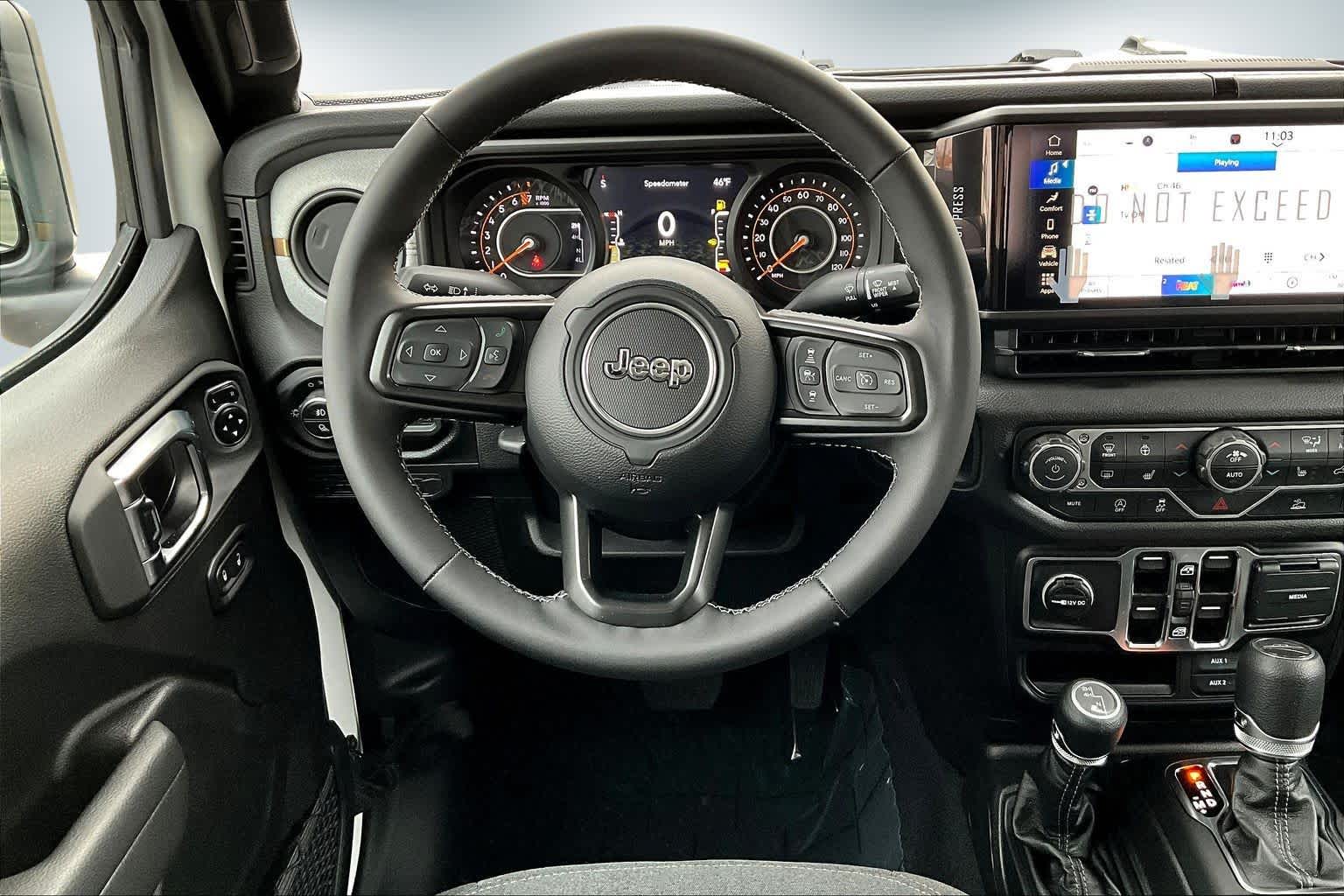 Thumbnail: 2025 Jeep Gladiator - 15