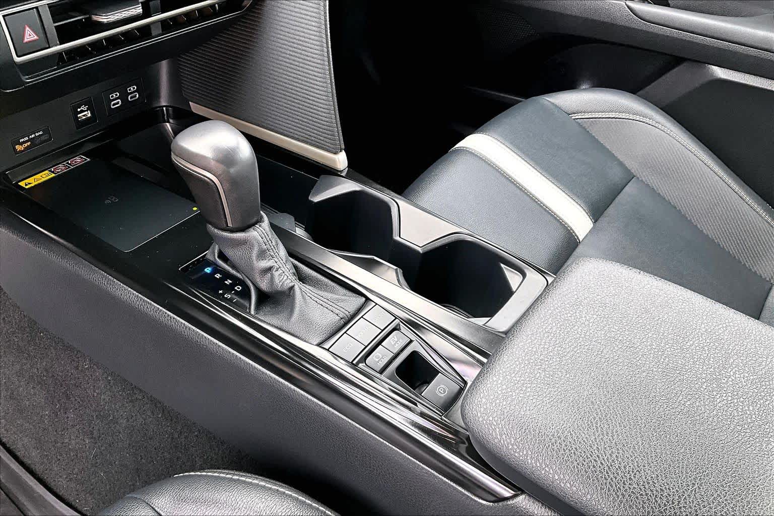 Thumbnail: 2025 Toyota Camry - 16