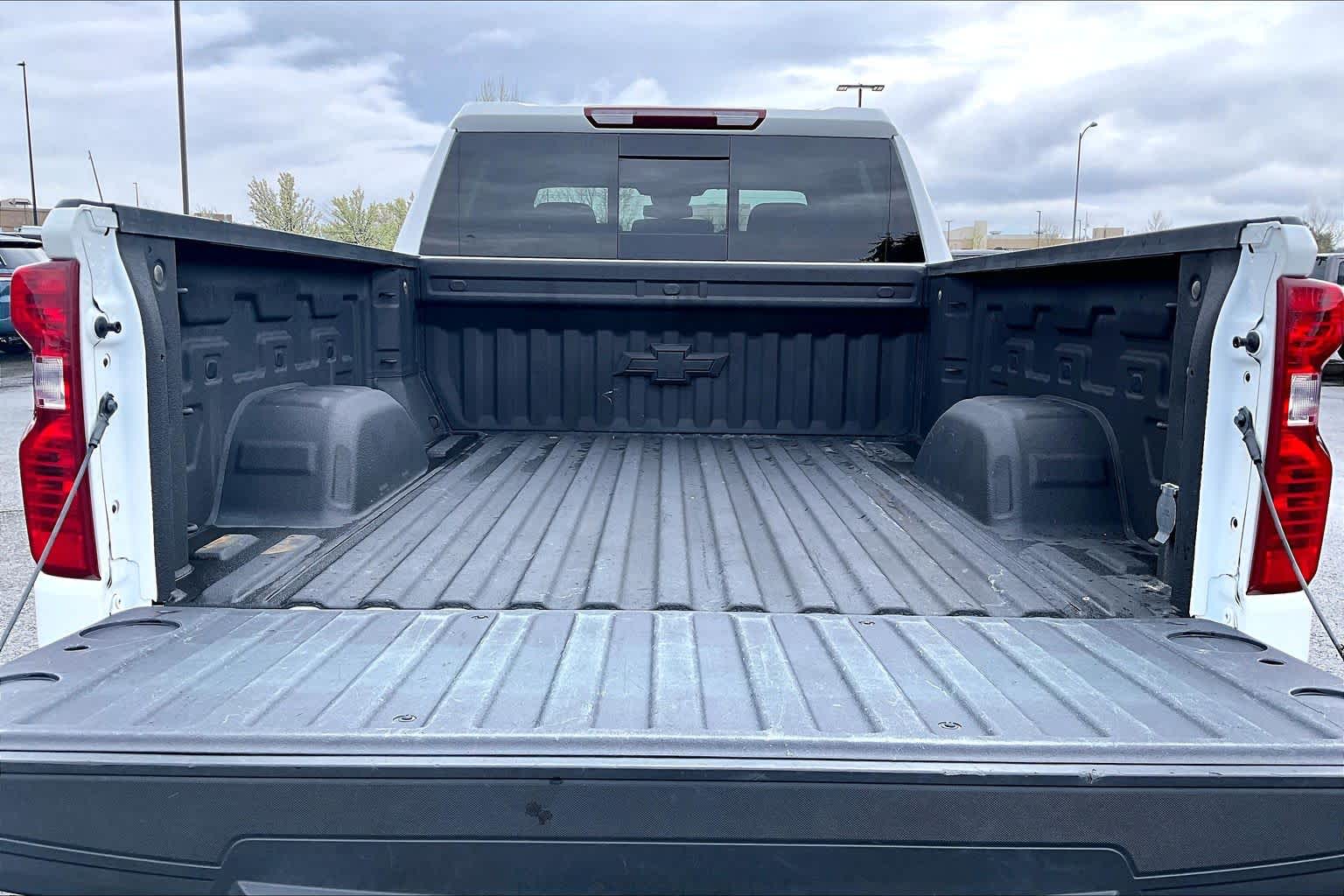 Thumbnail: 2024 Chevrolet Silverado 1500 - 18