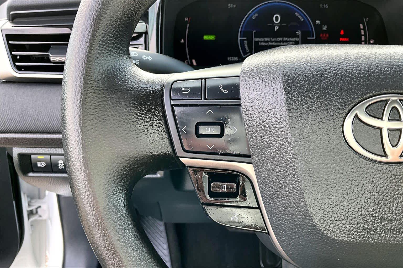 Thumbnail: 2025 Toyota Camry - 24