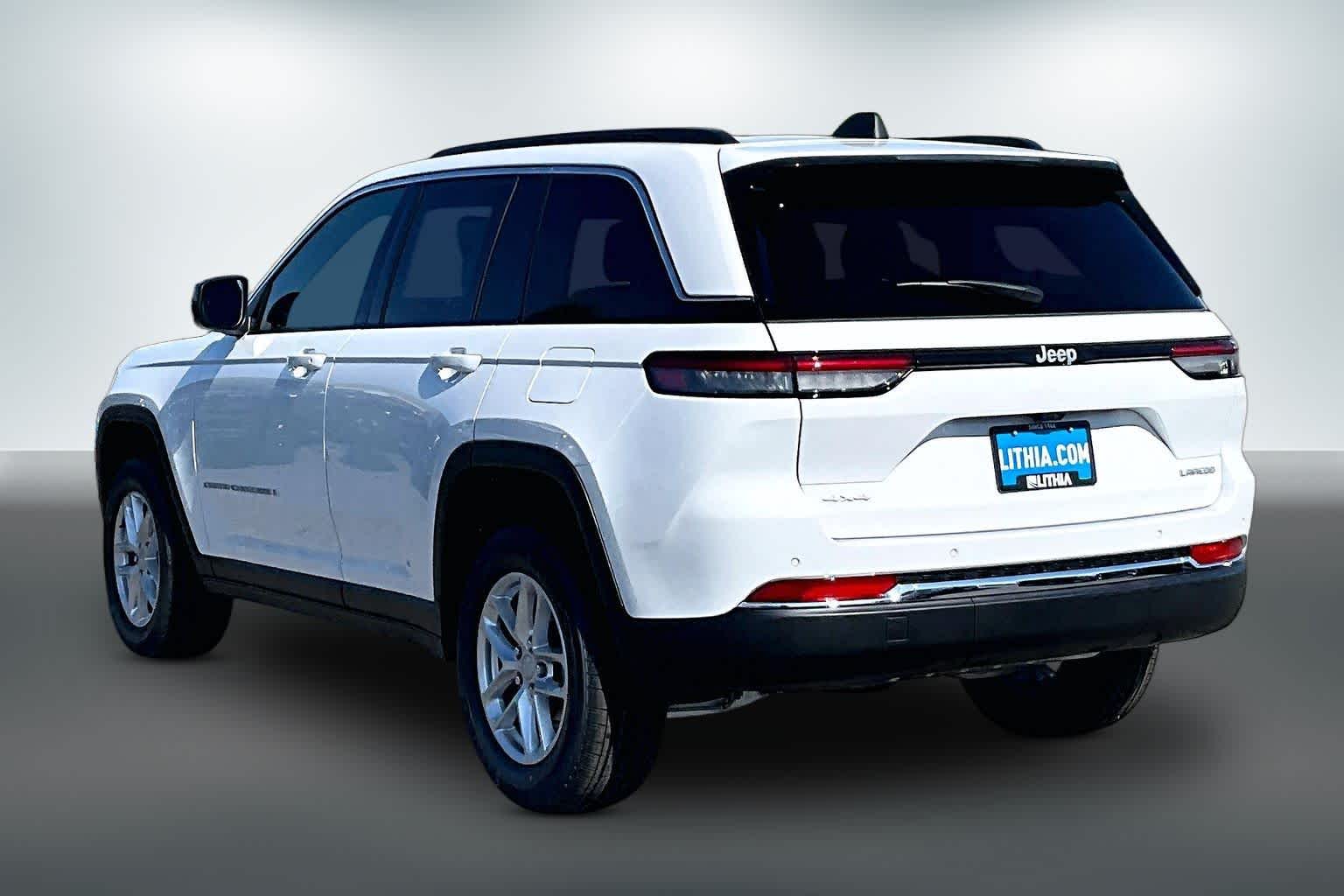 Thumbnail: 2026 Jeep Grand Cherokee - 4