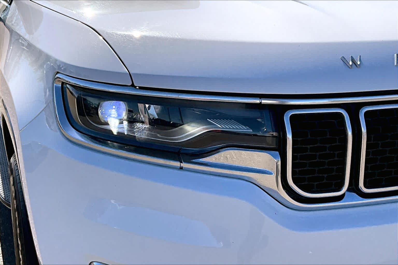 Thumbnail: 2024 Jeep Wagoneer - 32