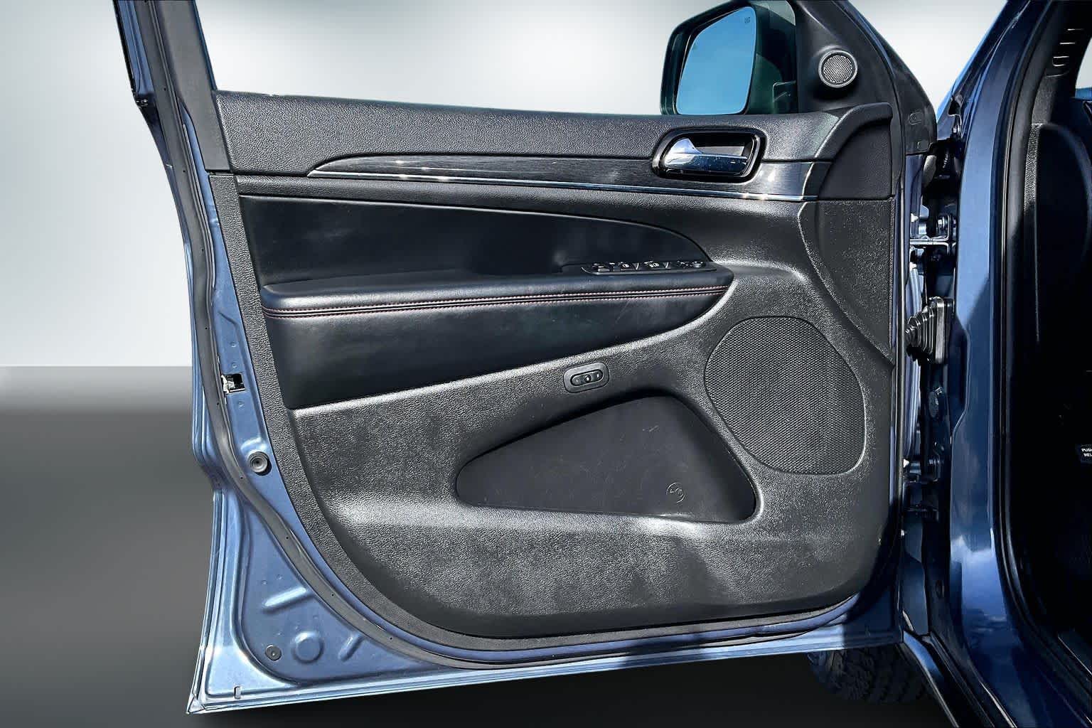 Thumbnail: 2020 Jeep Grand Cherokee - 27