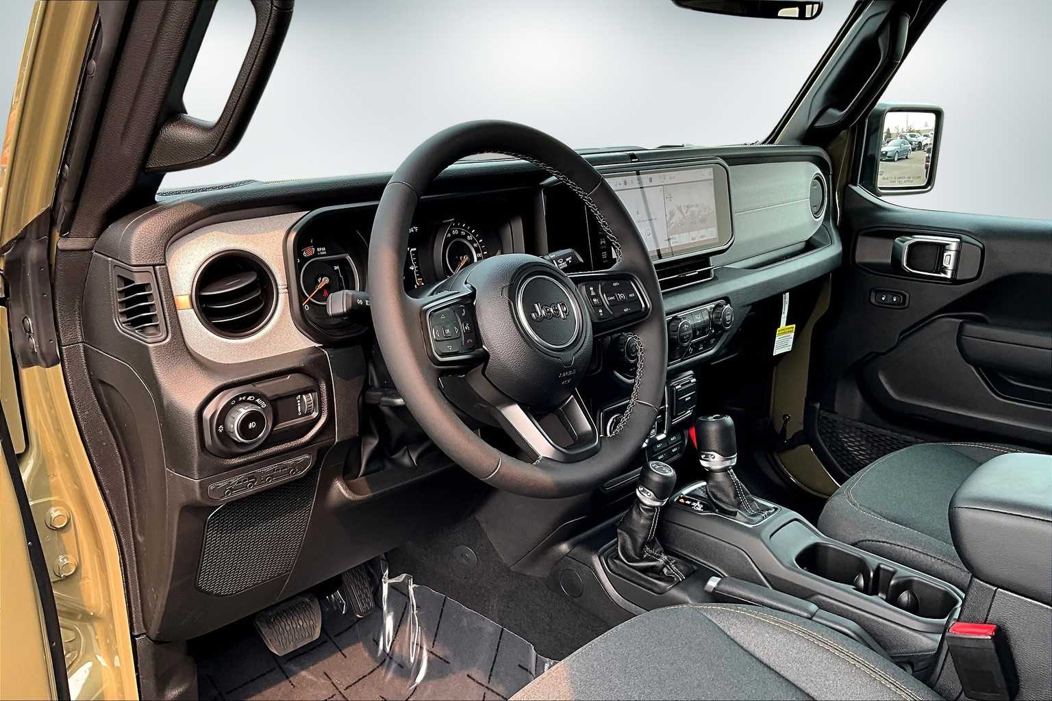 Thumbnail: 2025 Jeep Wrangler - 2