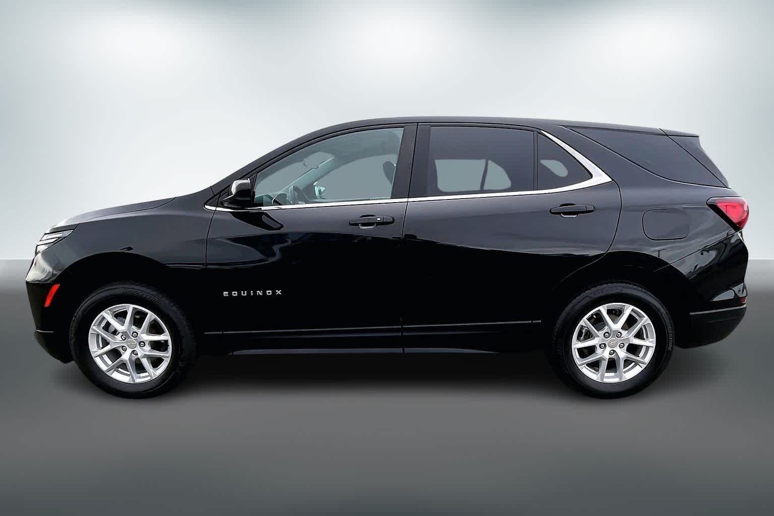 Thumbnail: 2024 Chevrolet Equinox - 3