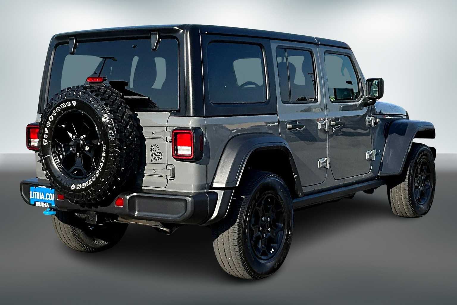 Thumbnail: 2023 Jeep Wrangler - 21