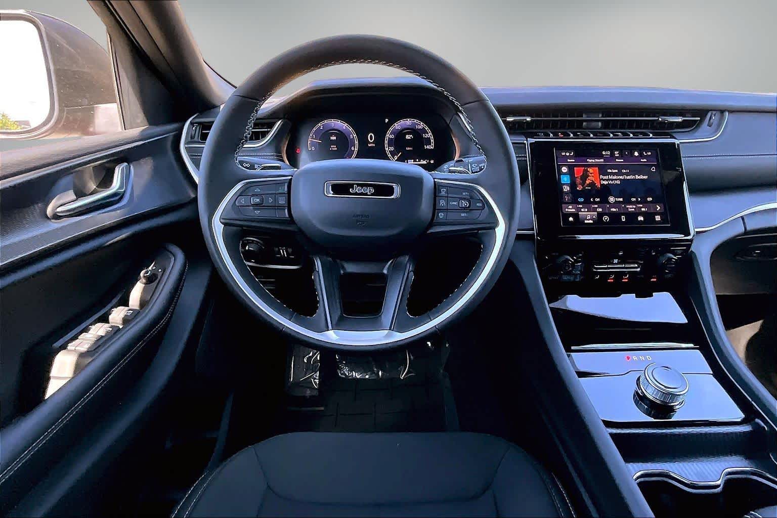 Thumbnail: 2026 Jeep Grand Cherokee - 15