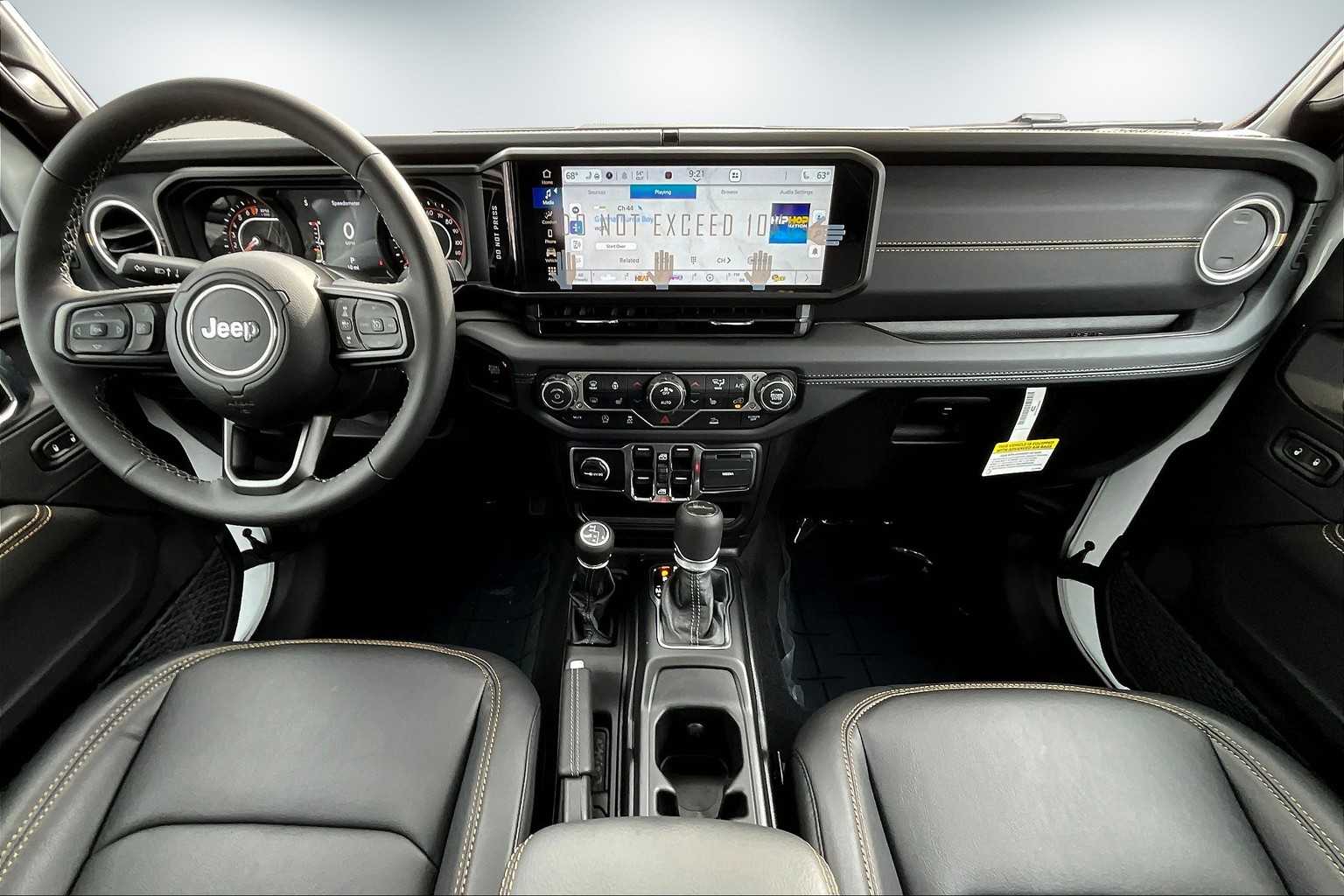 Thumbnail: 2025 Jeep Gladiator - 10