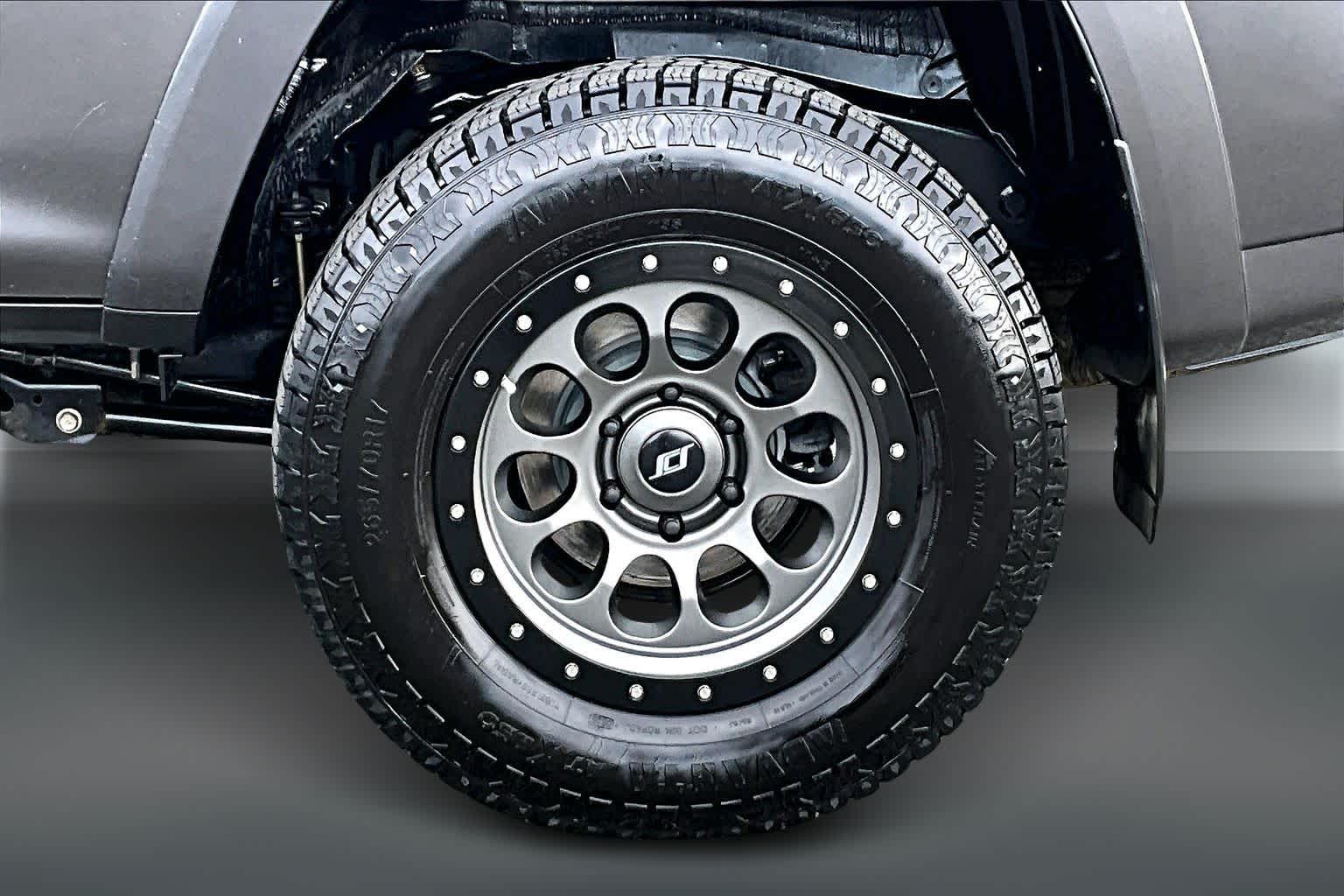 Thumbnail: 2019 Toyota 4Runner - 34