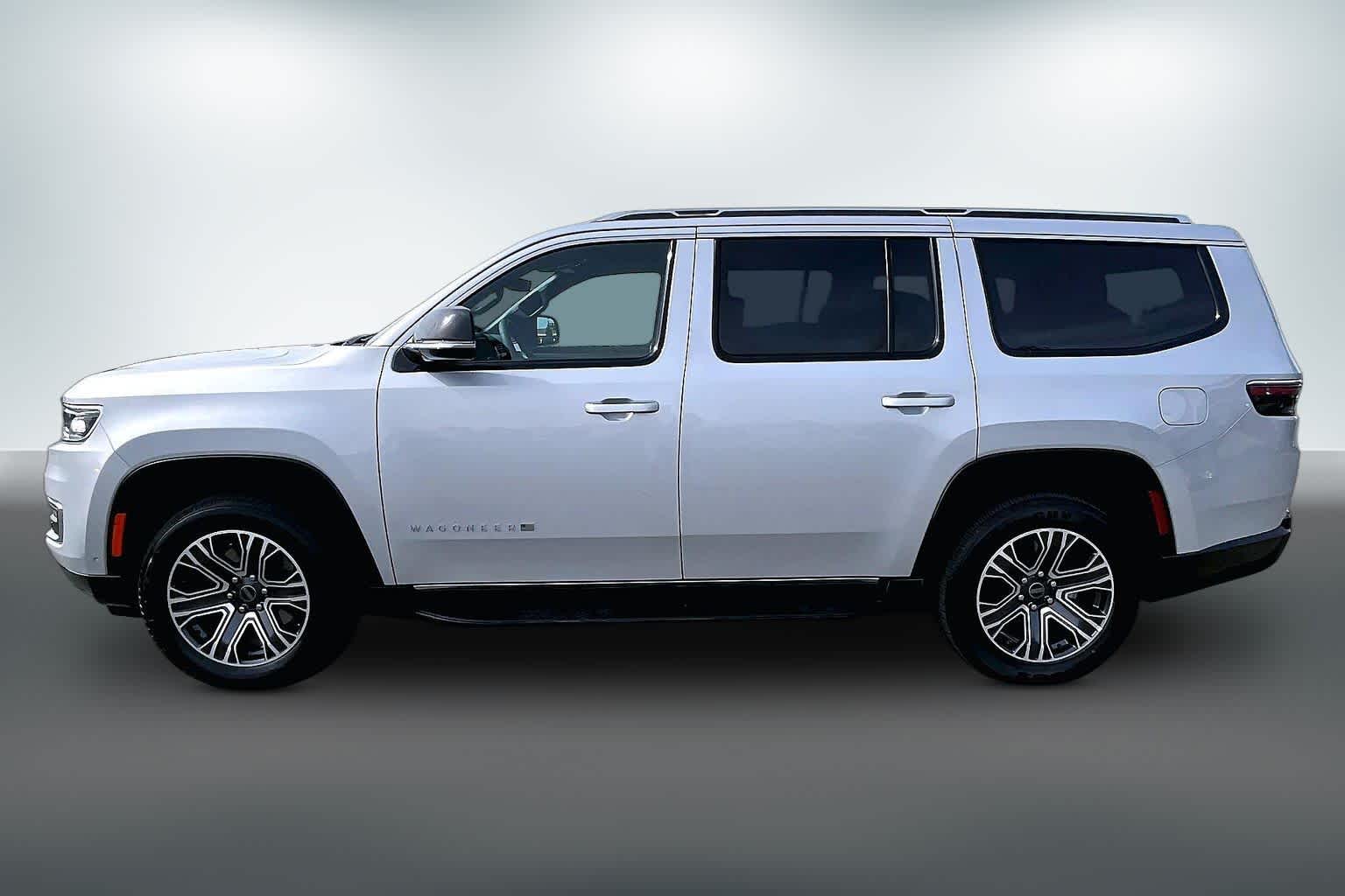 Thumbnail: 2025 Jeep Wagoneer - 3