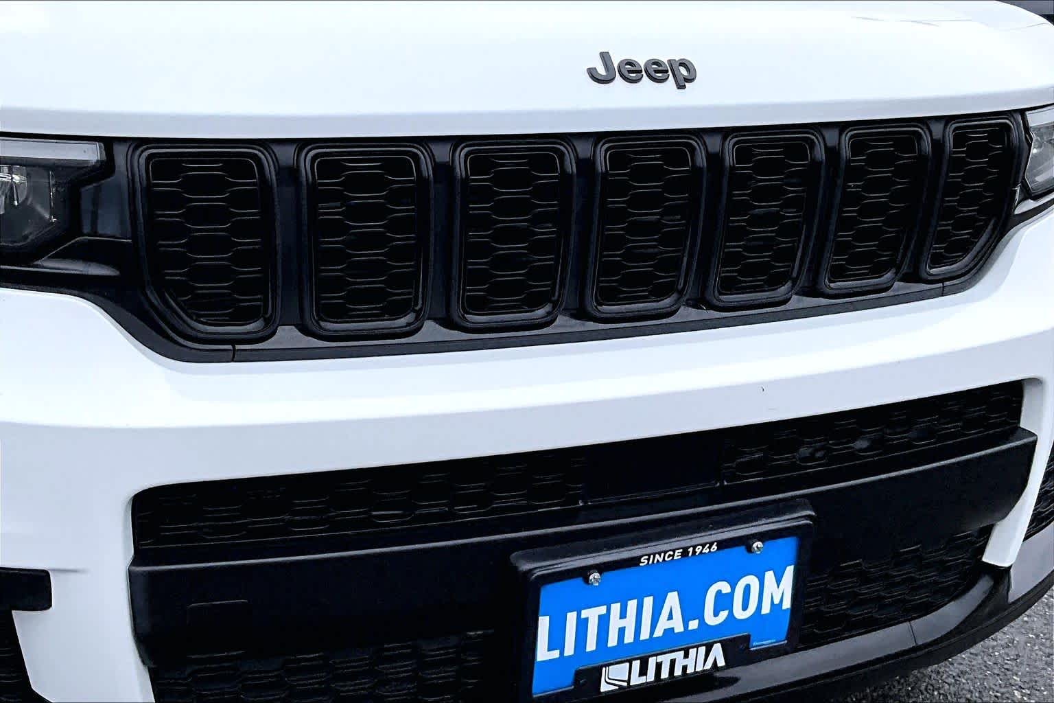 Thumbnail: 2024 Jeep Grand Cherokee L - 34