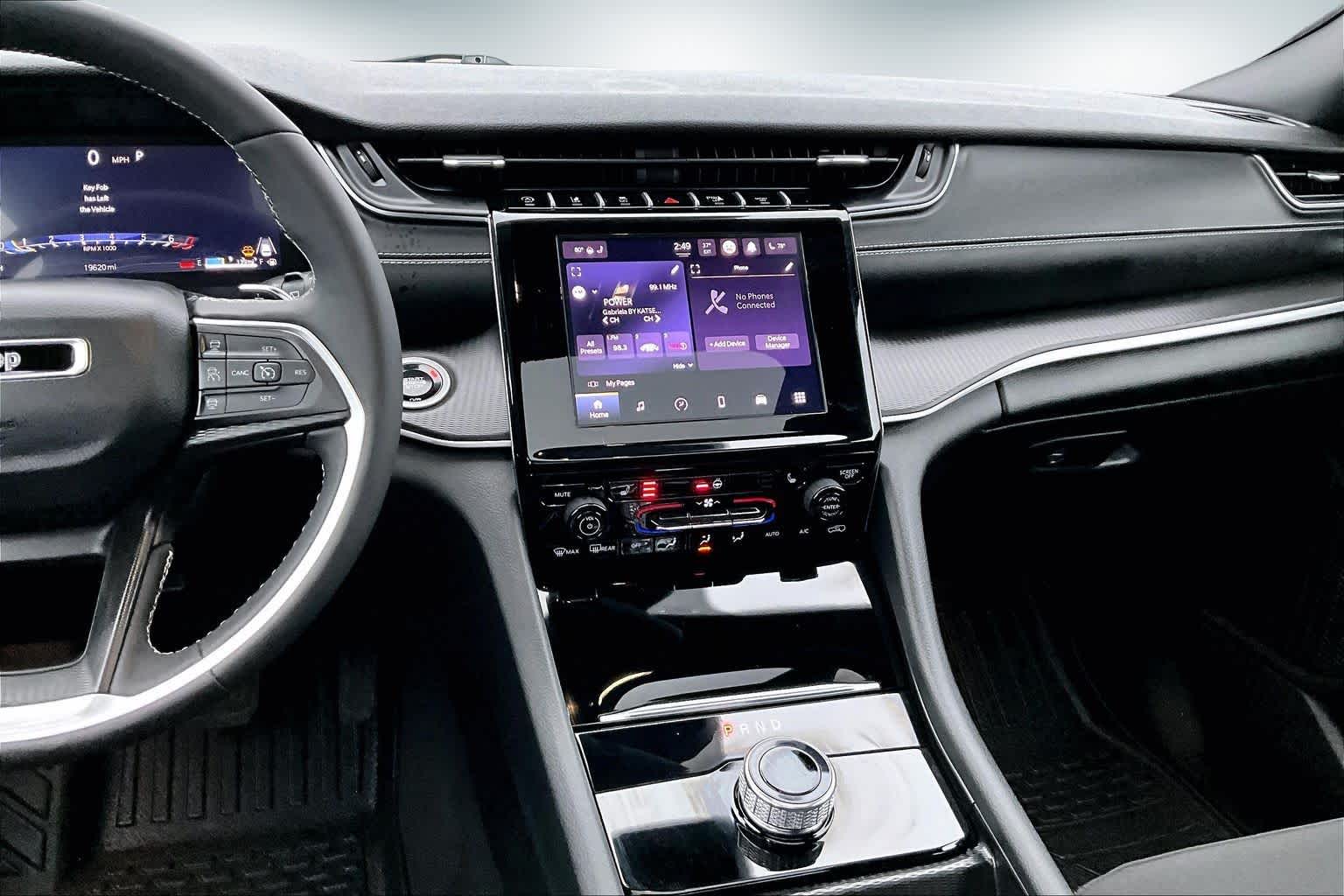 Thumbnail: 2024 Jeep Grand Cherokee L - 15