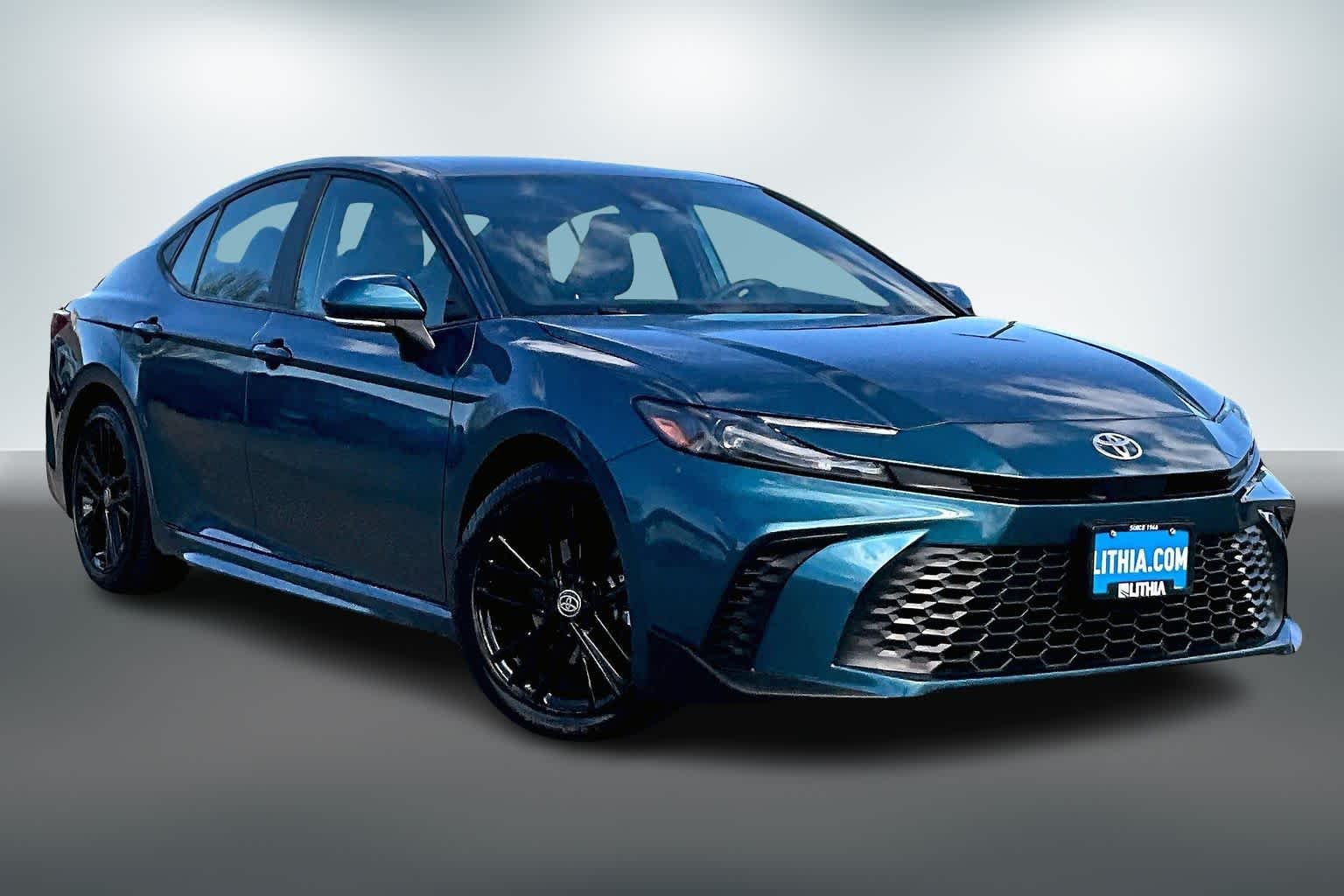 Thumbnail: 2025 Toyota Camry - 21