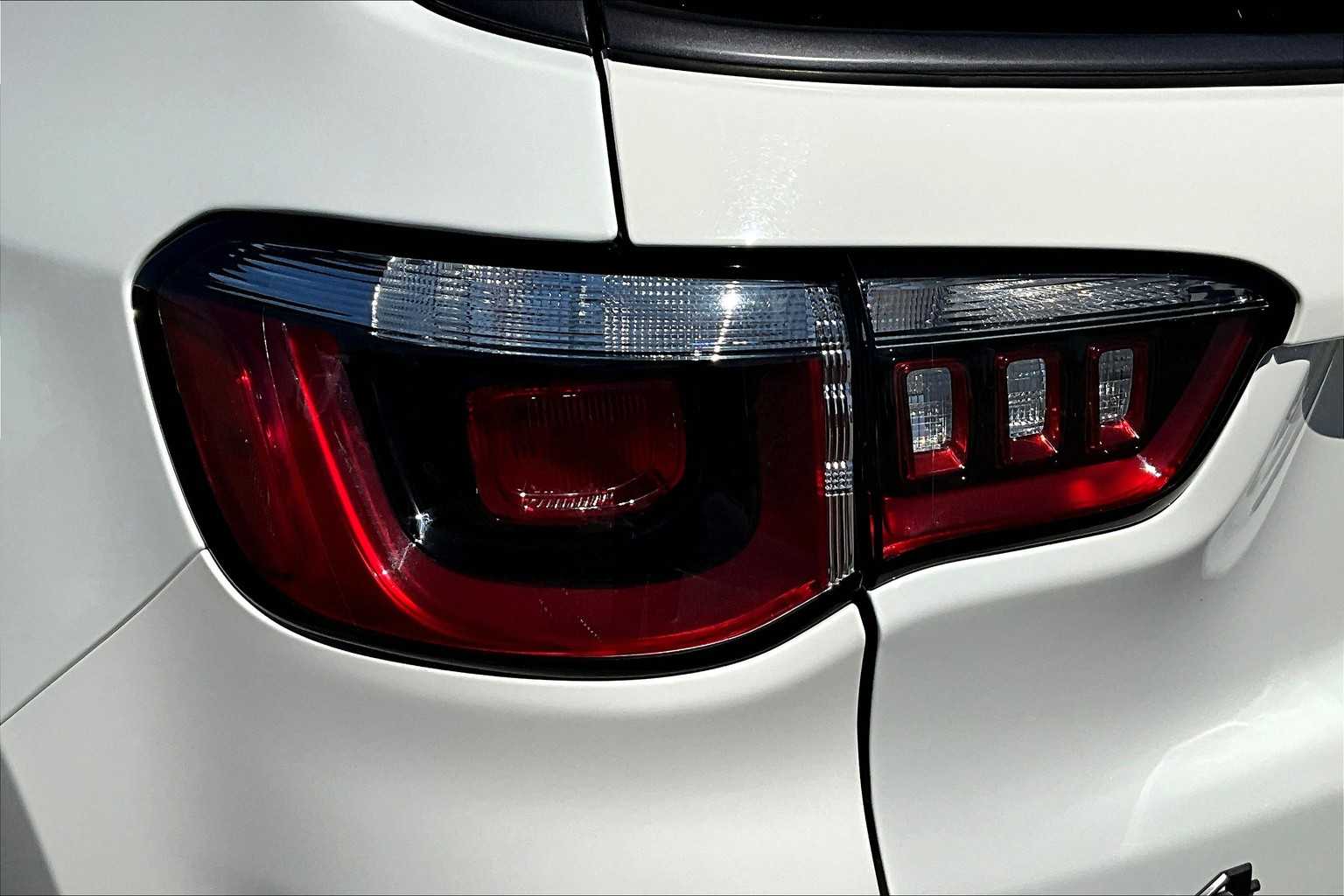 Thumbnail: 2020 Jeep Compass - 33