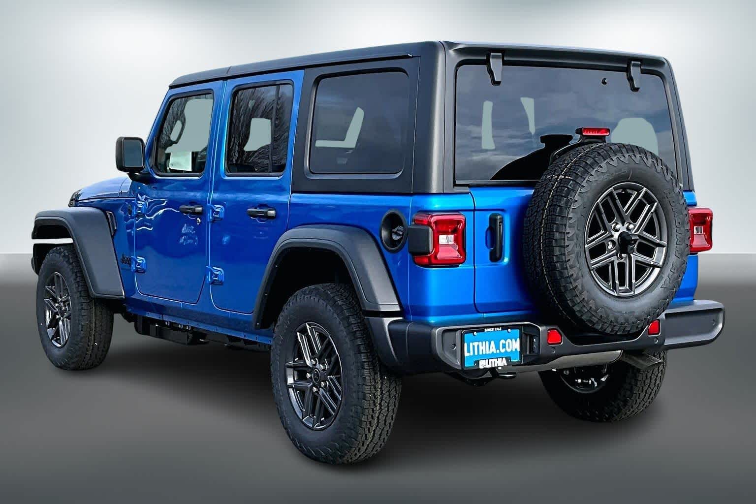 Thumbnail: 2026 Jeep Wrangler - 4