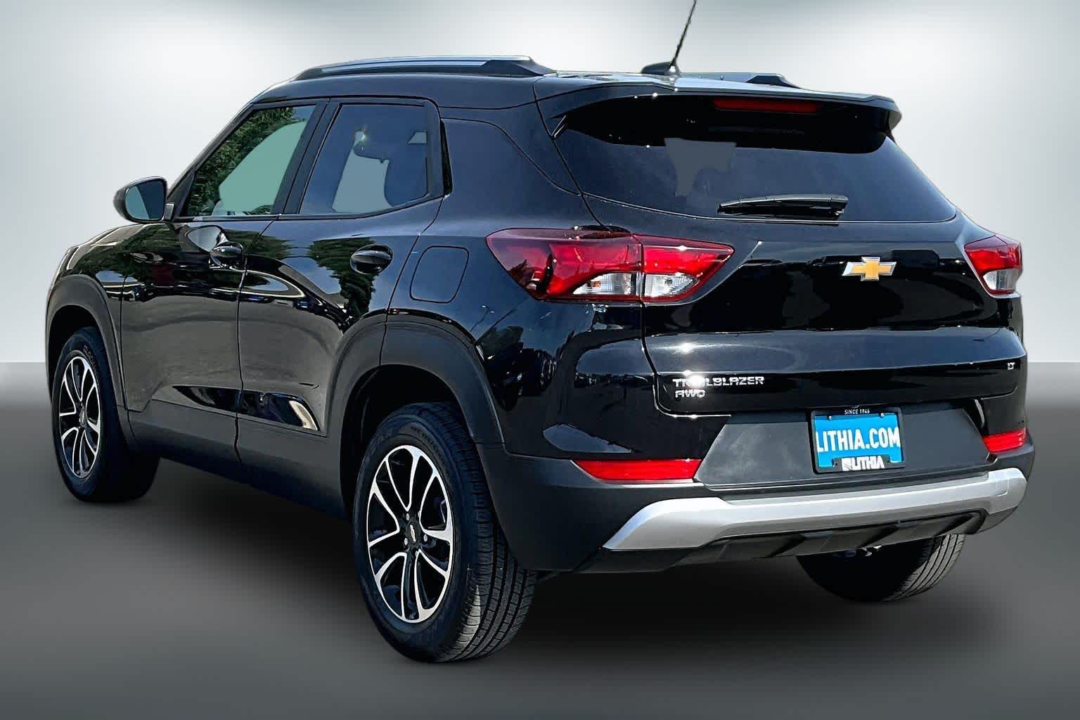 Thumbnail: 2024 Chevrolet TrailBlazer - 3