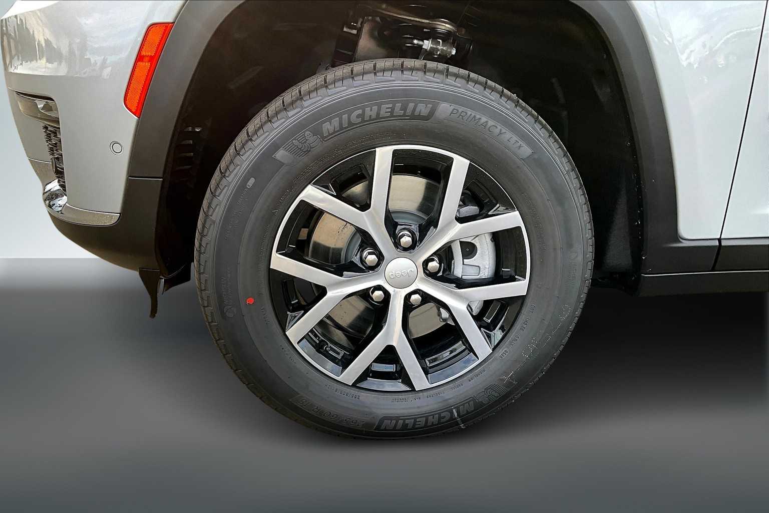 Thumbnail: 2025 Jeep Grand Cherokee - 8