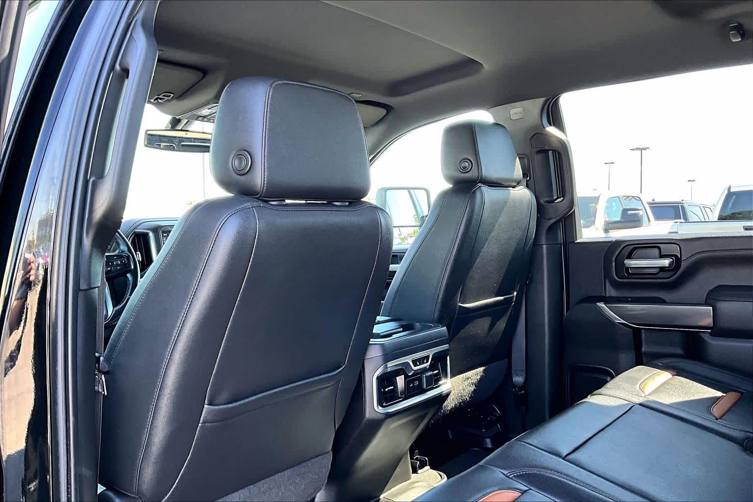 Thumbnail: 2022 GMC Sierra 2500 - 10