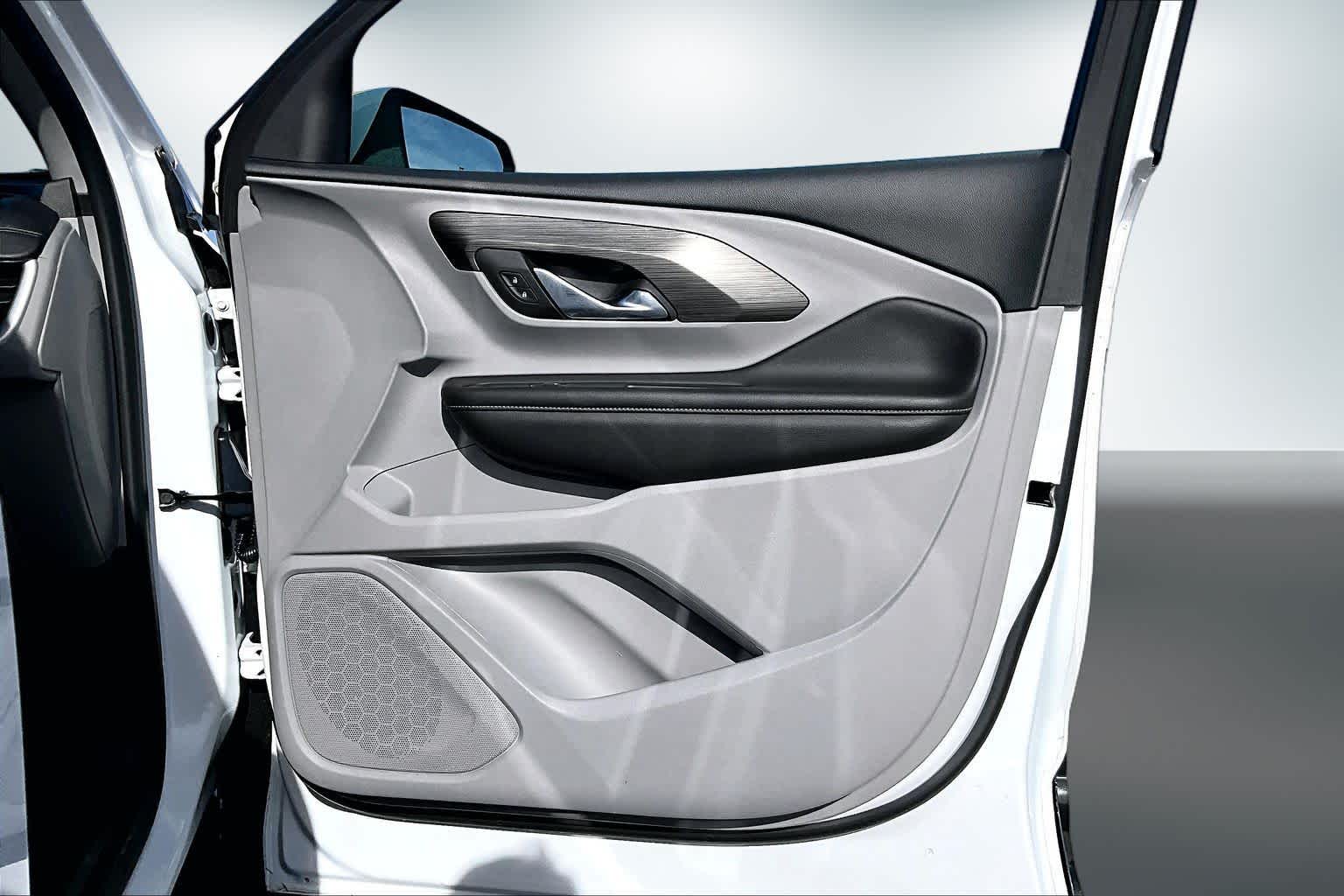 Thumbnail: 2023 GMC Terrain - 28