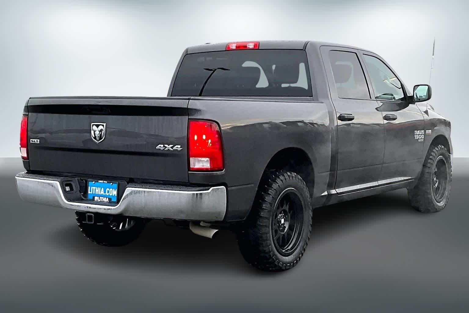 Thumbnail: 2022 RAM 1500 Classic - 22