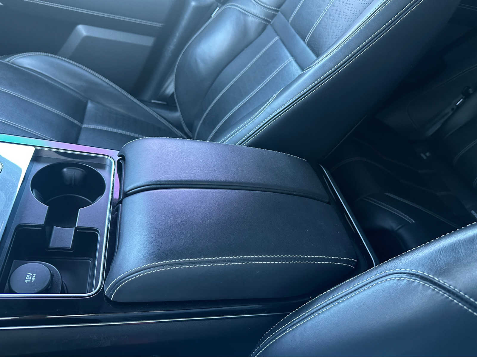 Thumbnail: 2018 Land Rover Range Rover Velar - 19