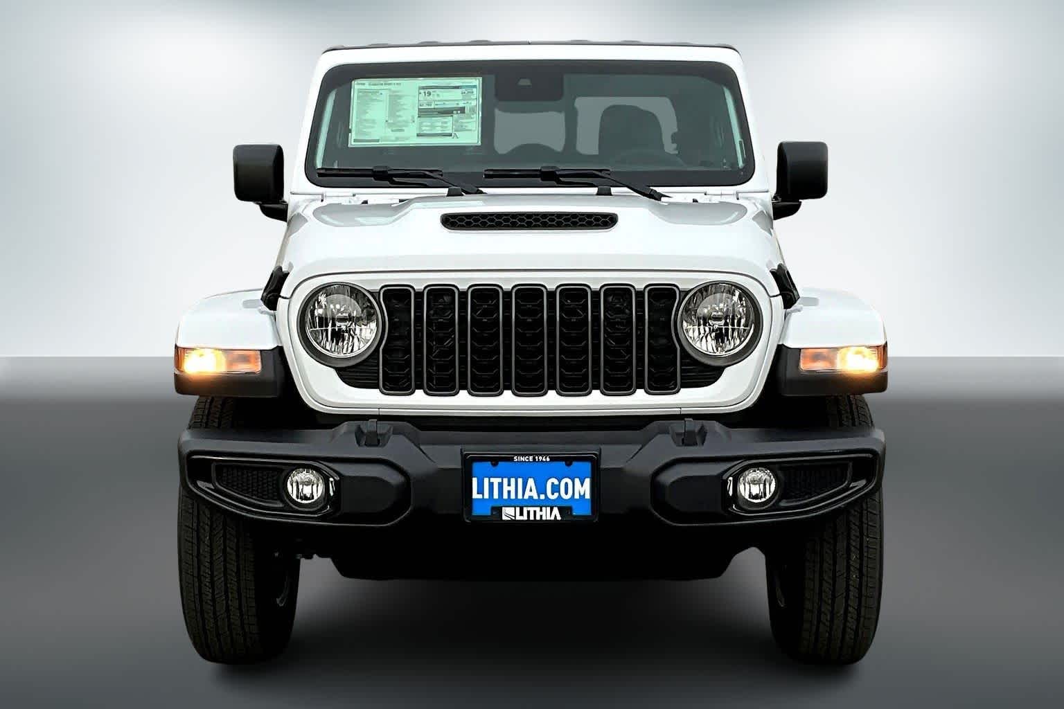 Thumbnail: 2025 Jeep Gladiator - 6