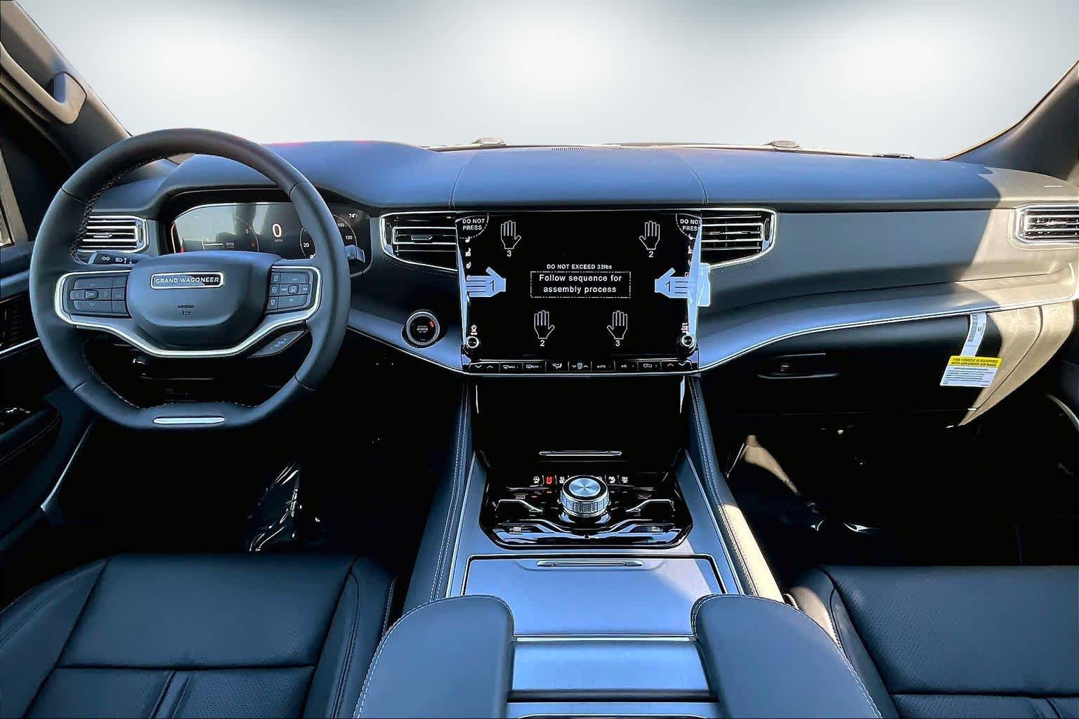 Thumbnail: 2026 Jeep Grand Wagoneer - 10