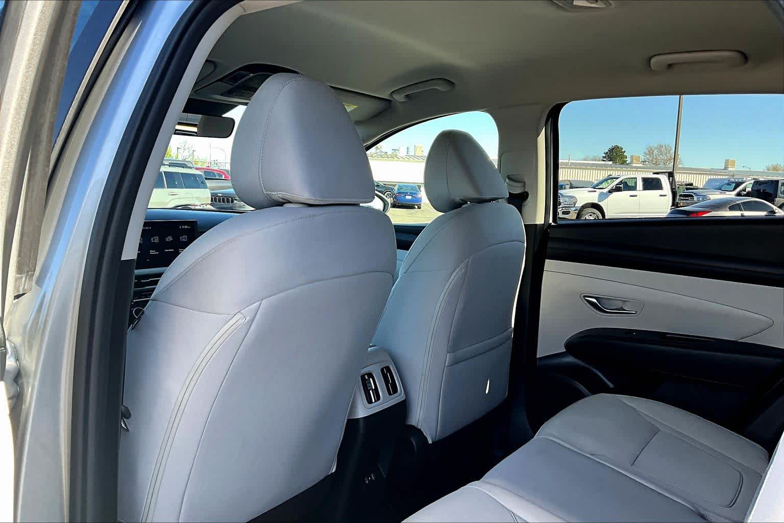 Thumbnail: 2025 Hyundai Tucson - 12