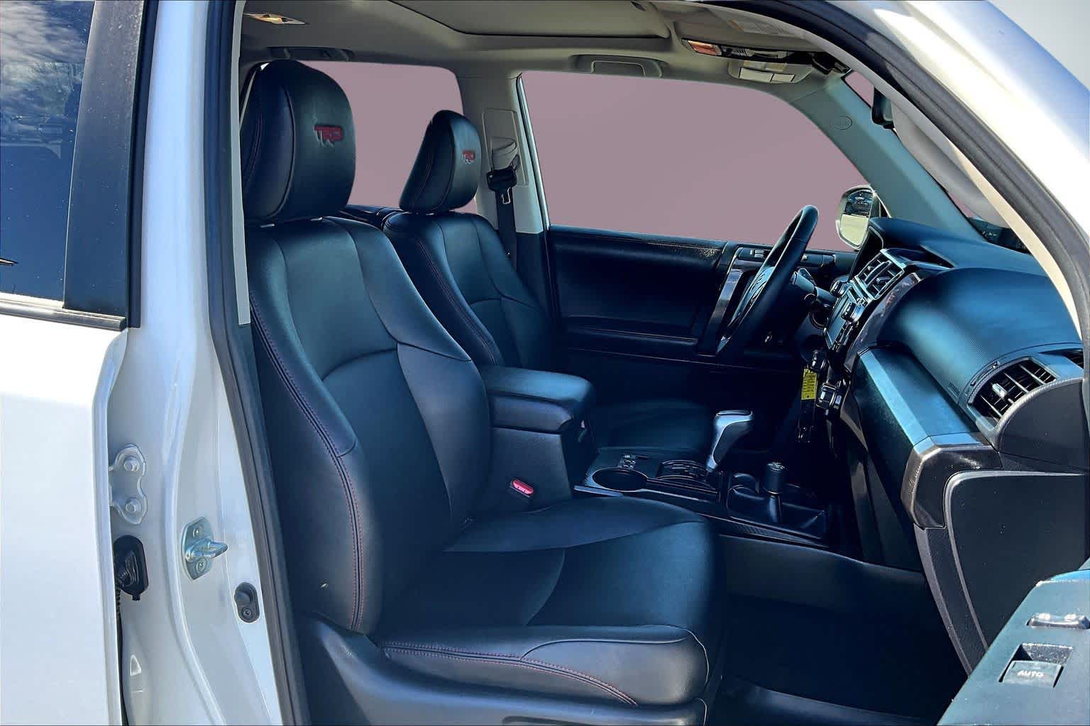 Thumbnail: 2019 Toyota 4Runner - 12