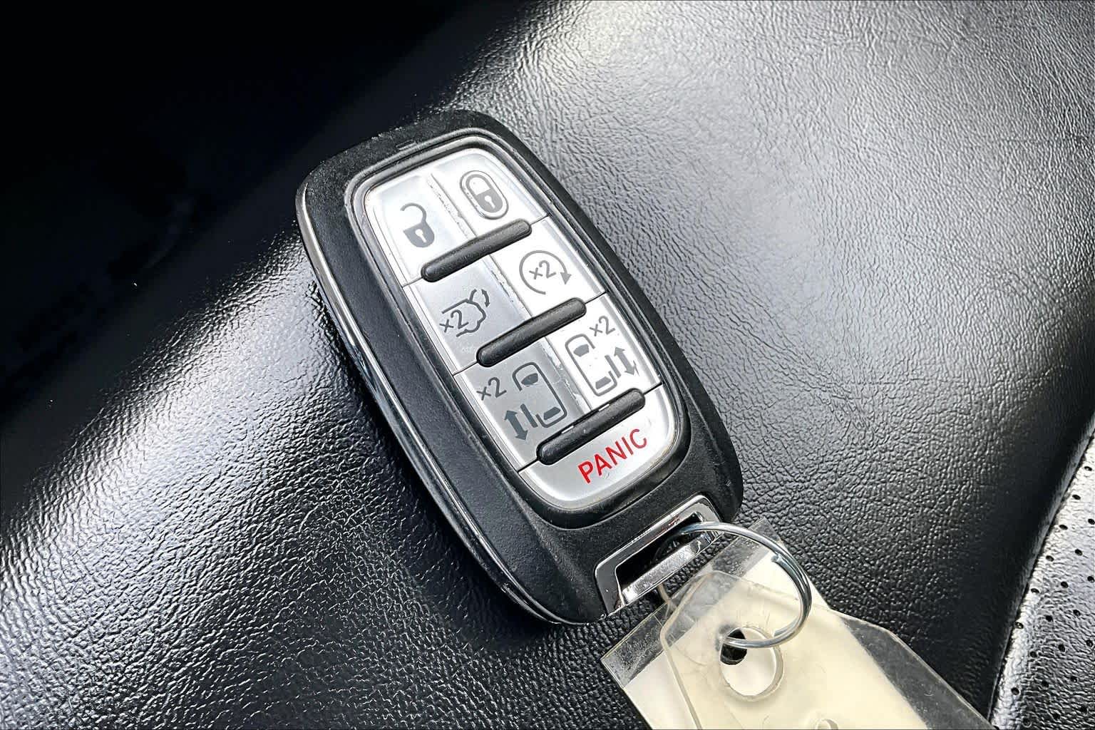 Thumbnail: 2024 Chrysler Pacifica - 19