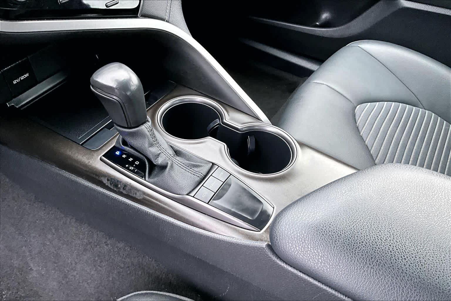 Thumbnail: 2023 Toyota Camry - 16