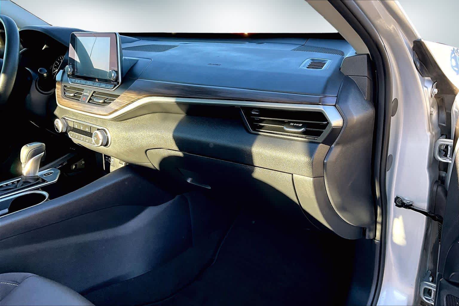 Thumbnail: 2024 Nissan Altima - 23