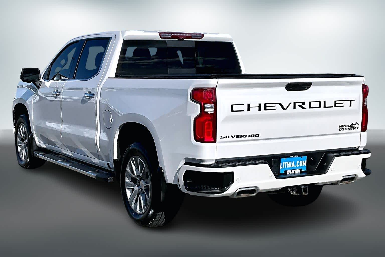 Thumbnail: 2022 Chevrolet Silverado 1500 - 4
