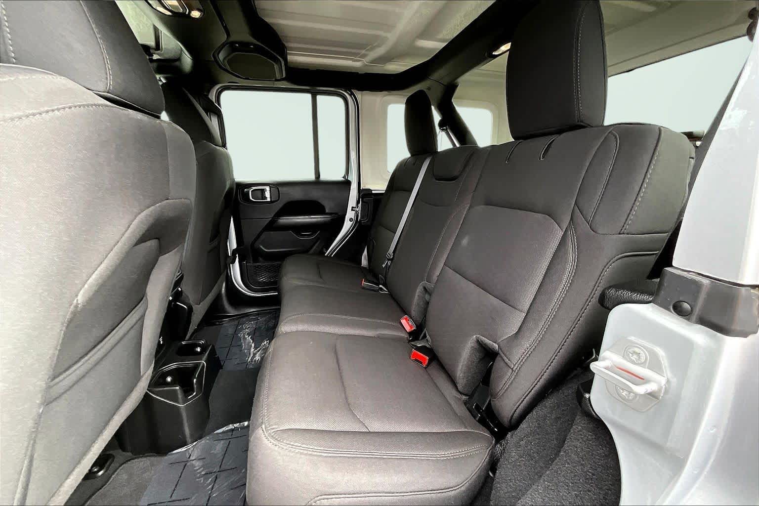 Thumbnail: 2023 Jeep Wrangler - 29