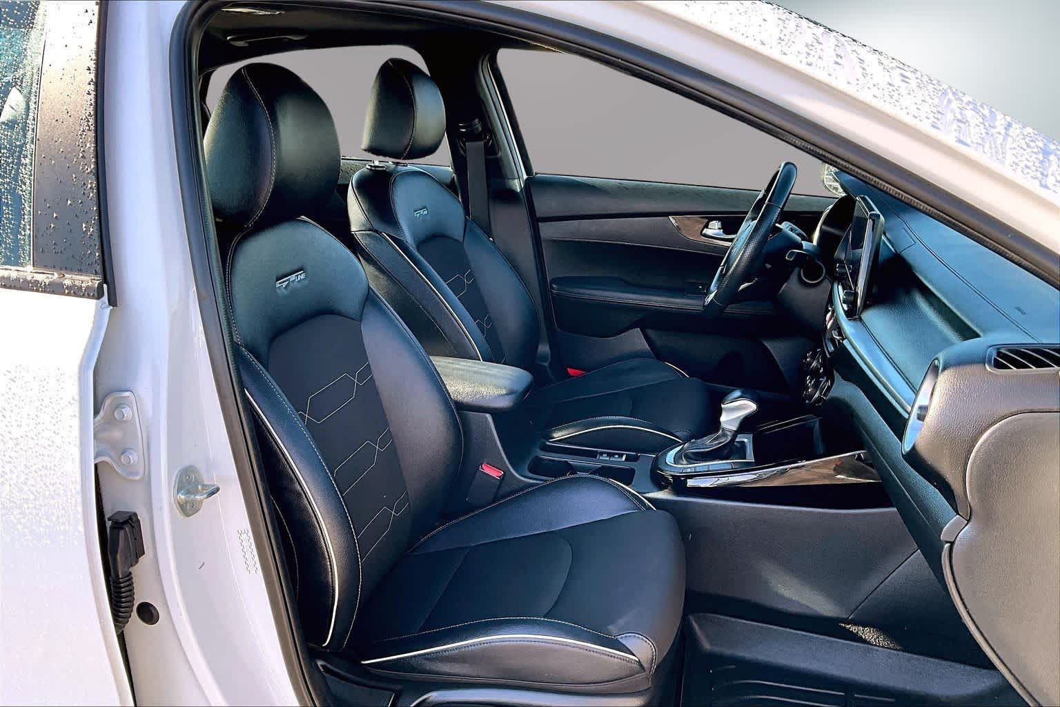 Thumbnail: 2023 Kia Forte - 13