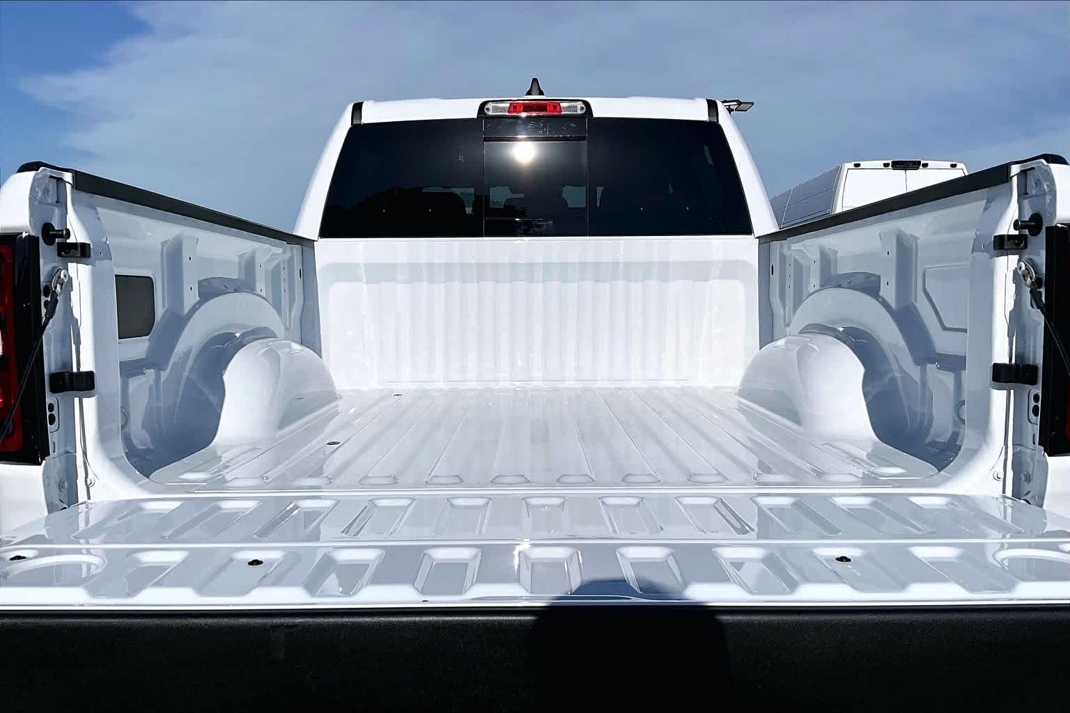 Thumbnail: 2026 RAM 1500 - 19
