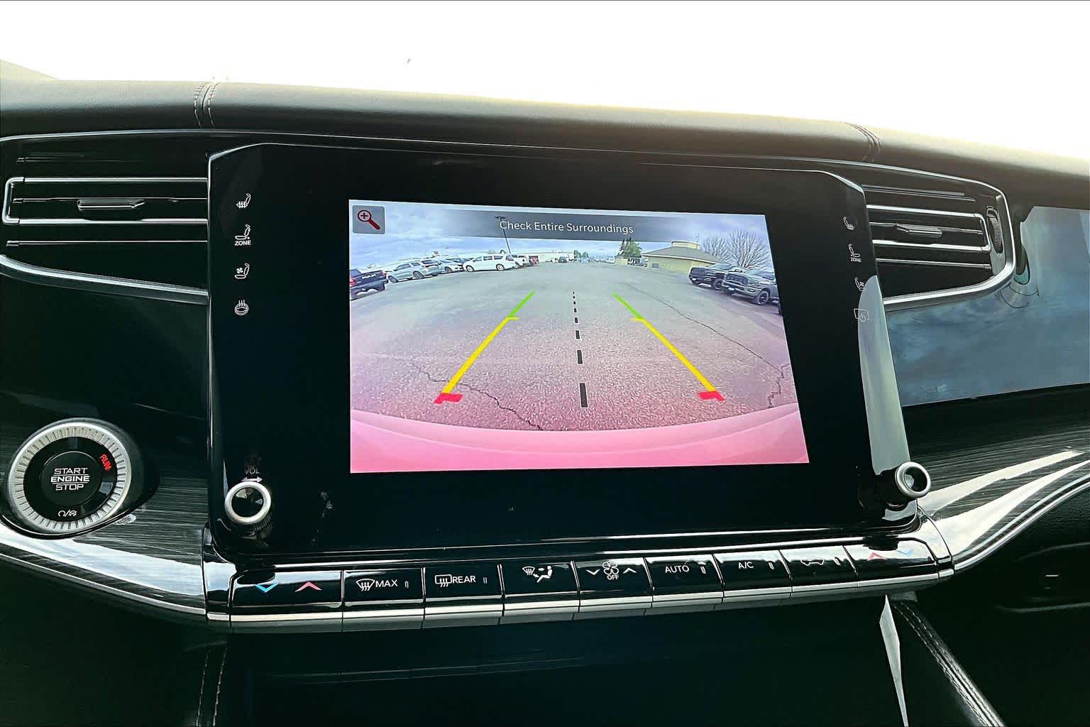 Thumbnail: 2022 Jeep Wagoneer - 26