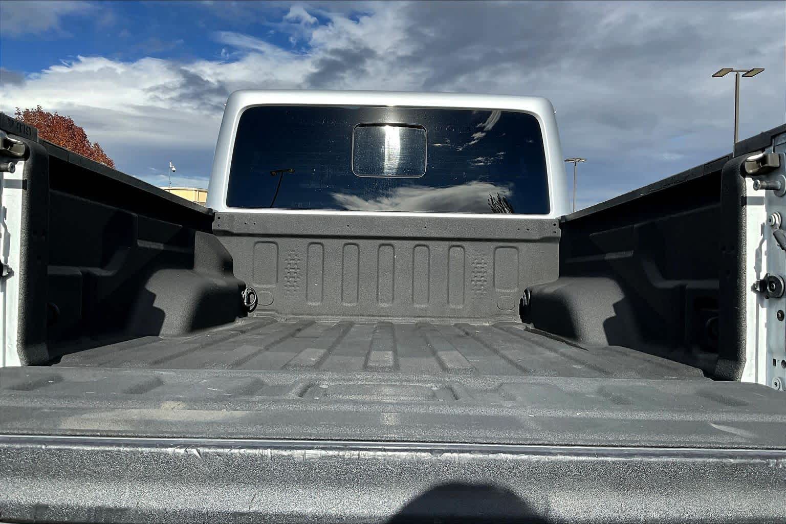 Thumbnail: 2023 Jeep Gladiator - 18