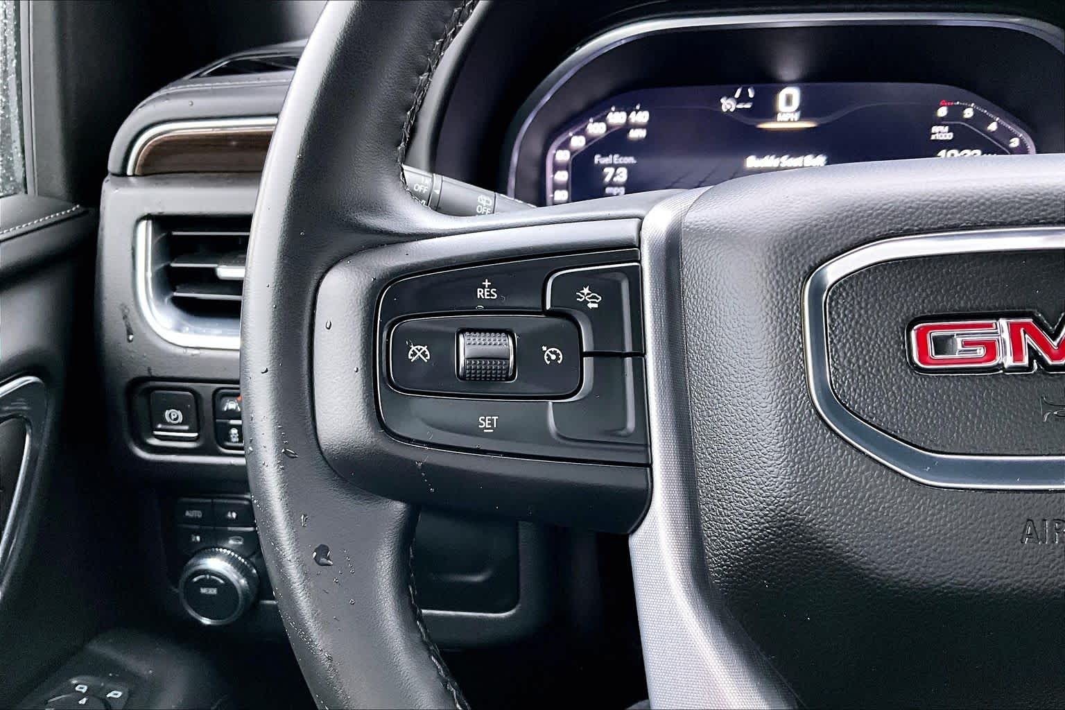 Thumbnail: 2023 GMC Yukon - 24