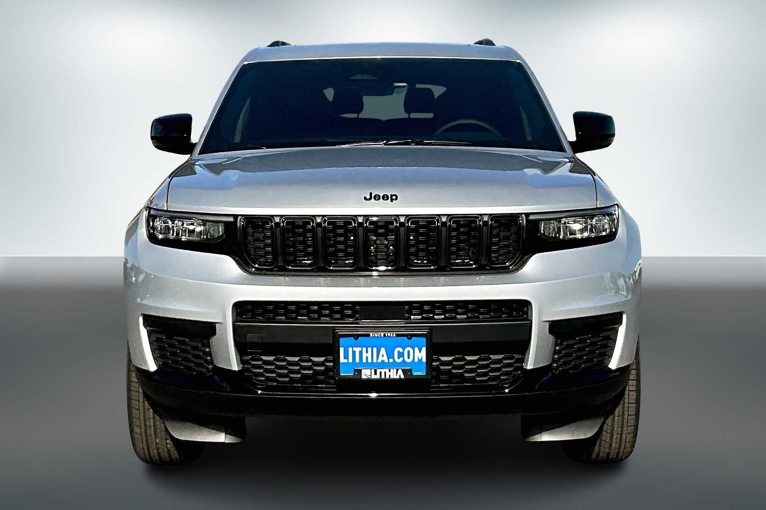Thumbnail: 2025 Jeep Grand Cherokee - 6