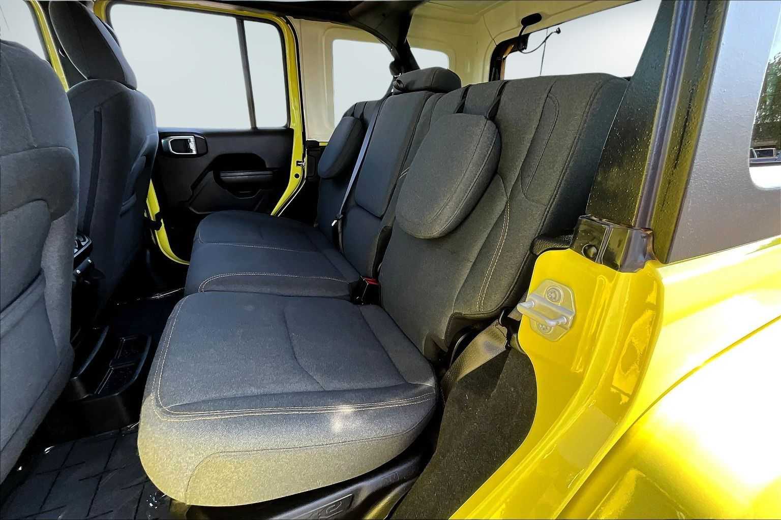 Thumbnail: 2024 Jeep Wrangler - 29